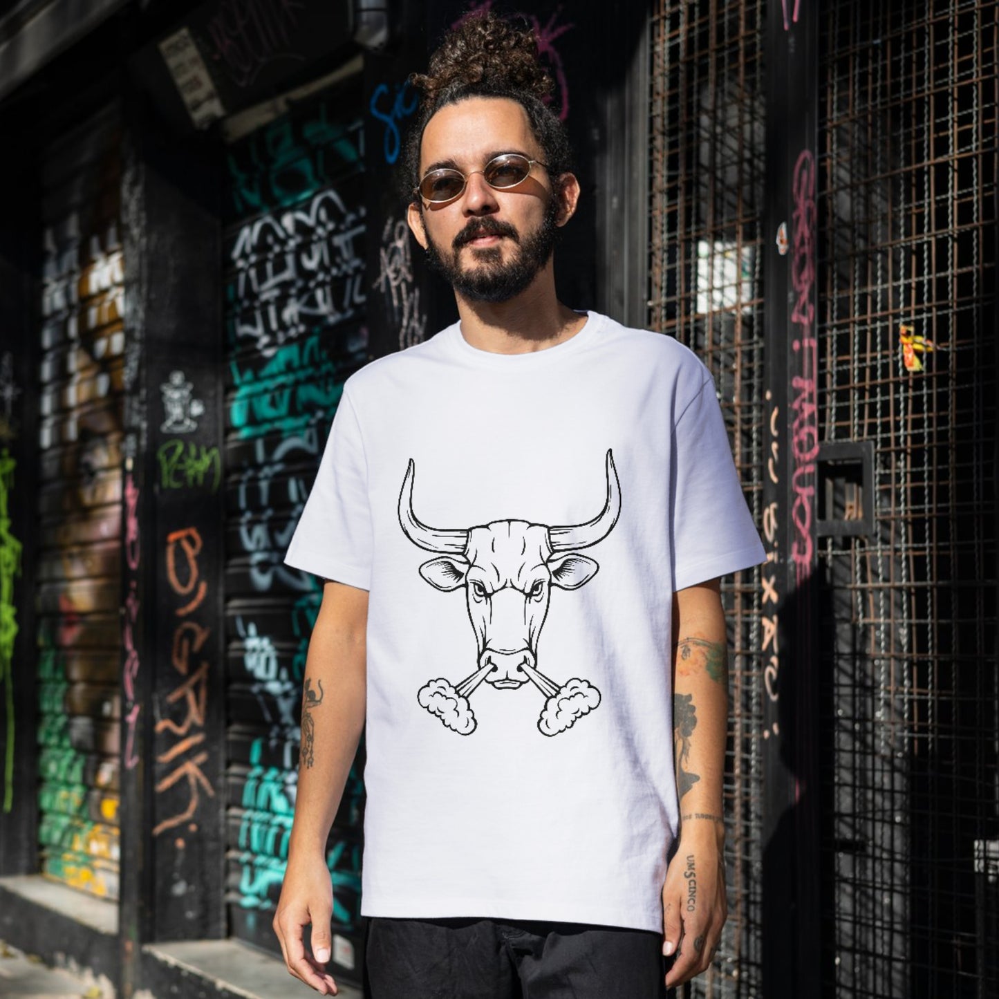 Bold black and white angry bull design for cutting