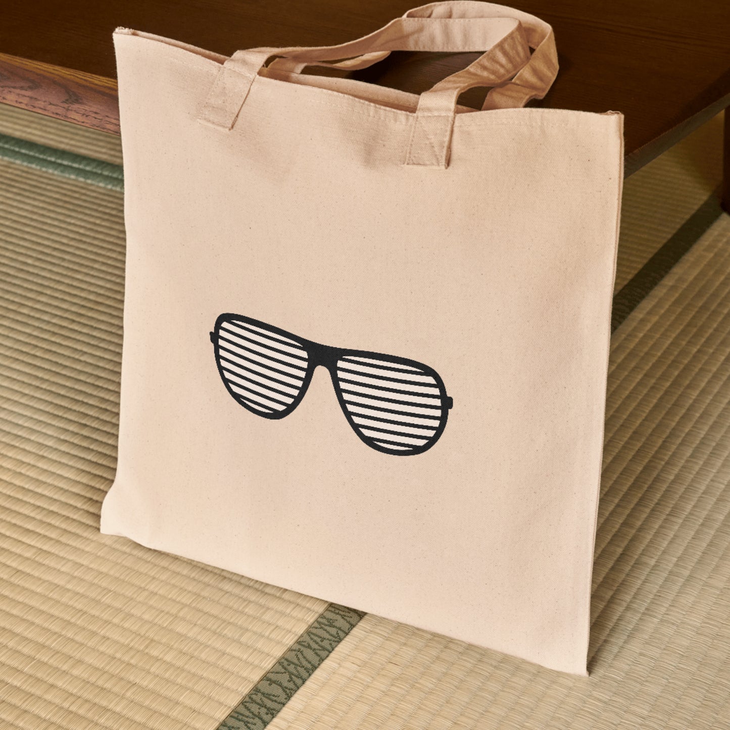 Fashionable aviator sunglasses vector design for crafting