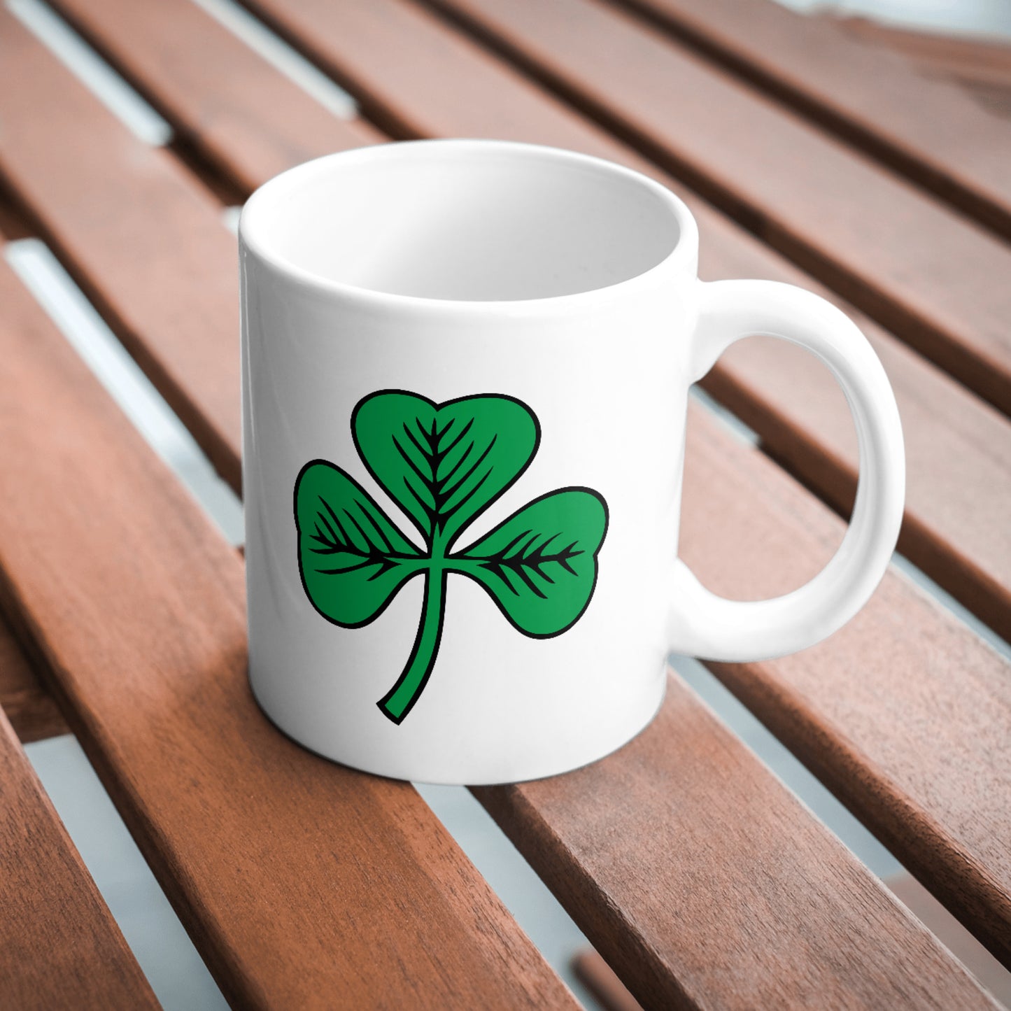 Cut beautiful crafts with a three-leaf clover design!