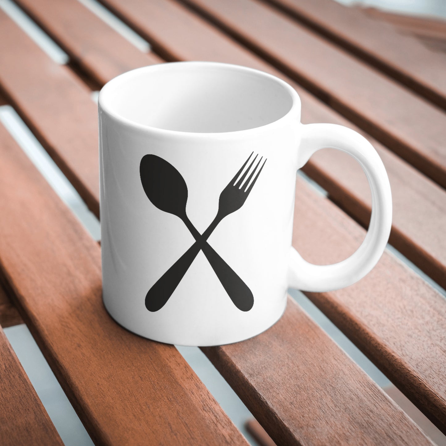 Crossed fork and spoon design for cutting machines