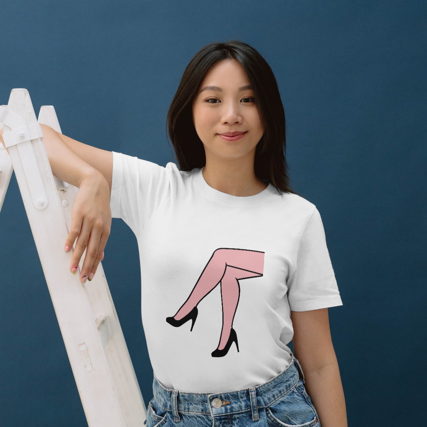 Stylish crossed legs design for versatile crafting projects