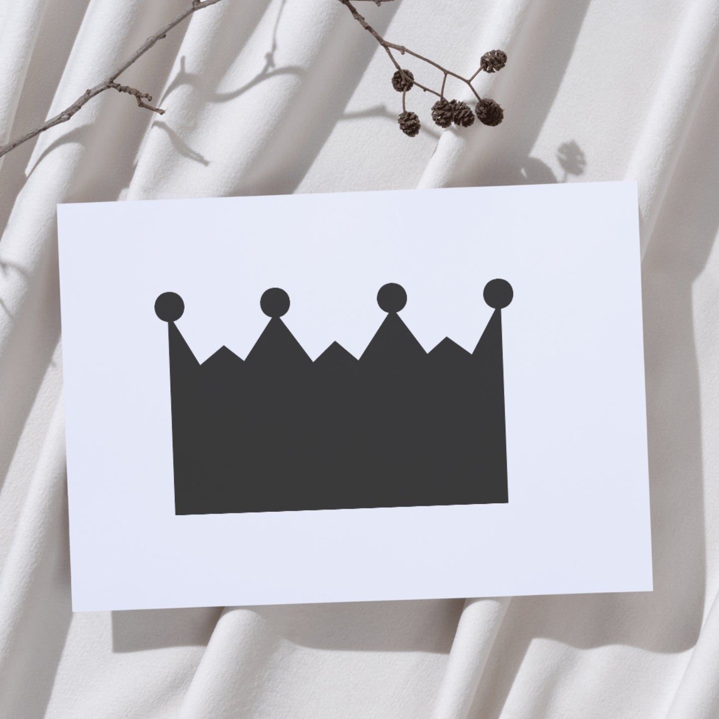 Elegant crown design for creative cutting machine projects