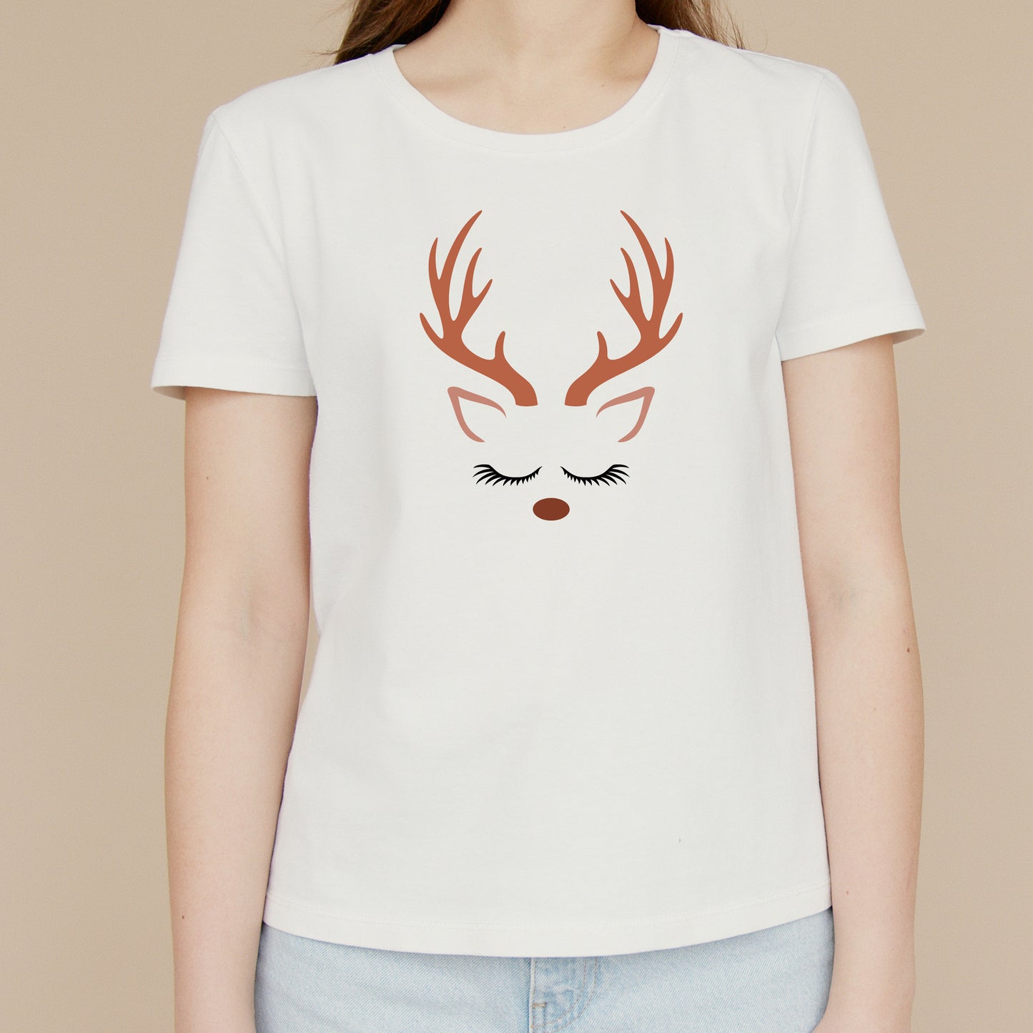 Cute deer face design for crafting and DIY projects