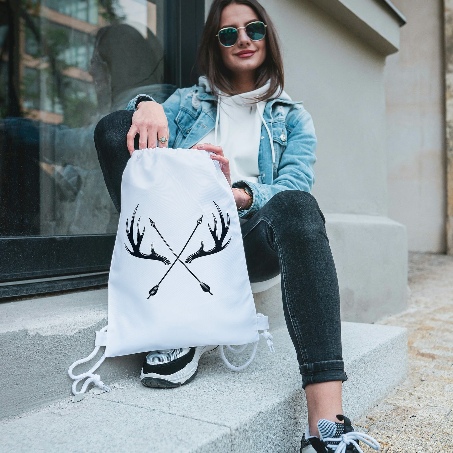 Create unique designs with layered deer antlers and arrows