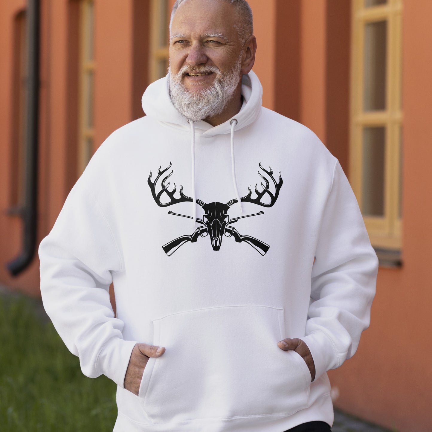 Artistic deer skull design for crafting enthusiasts