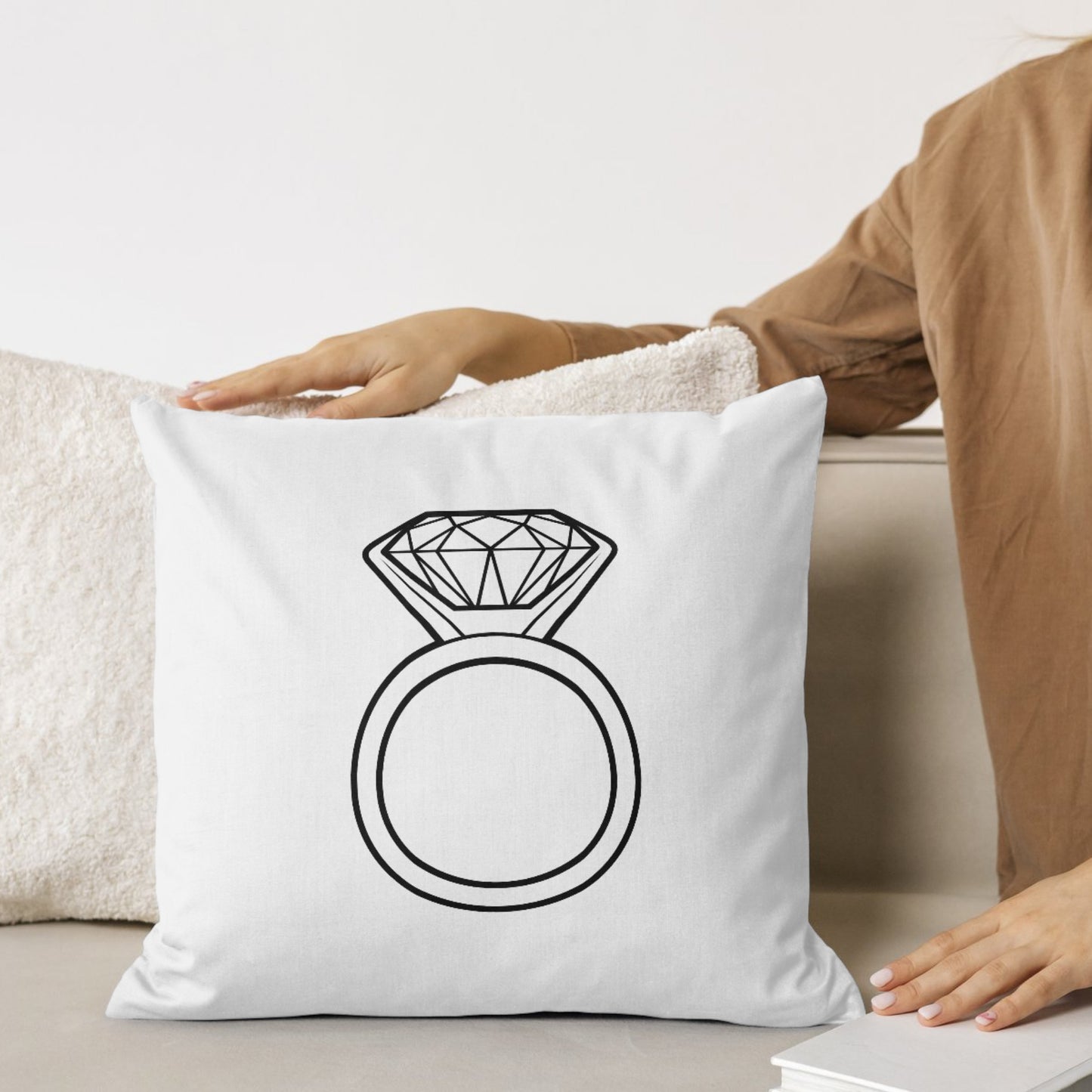 Elegant diamond ring vector design for crafting enthusiasts