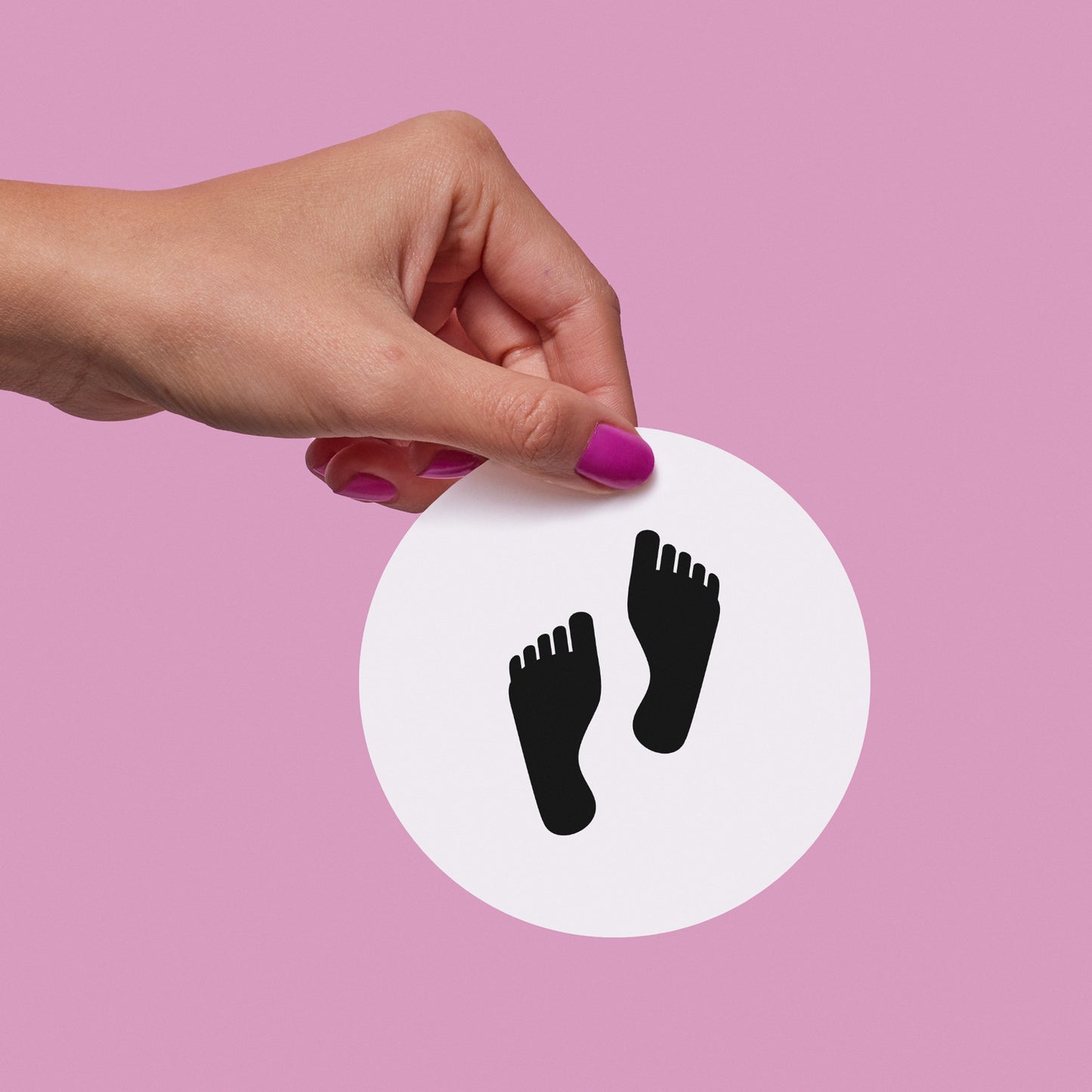 Create stunning cut designs with this stylish foot silhouette