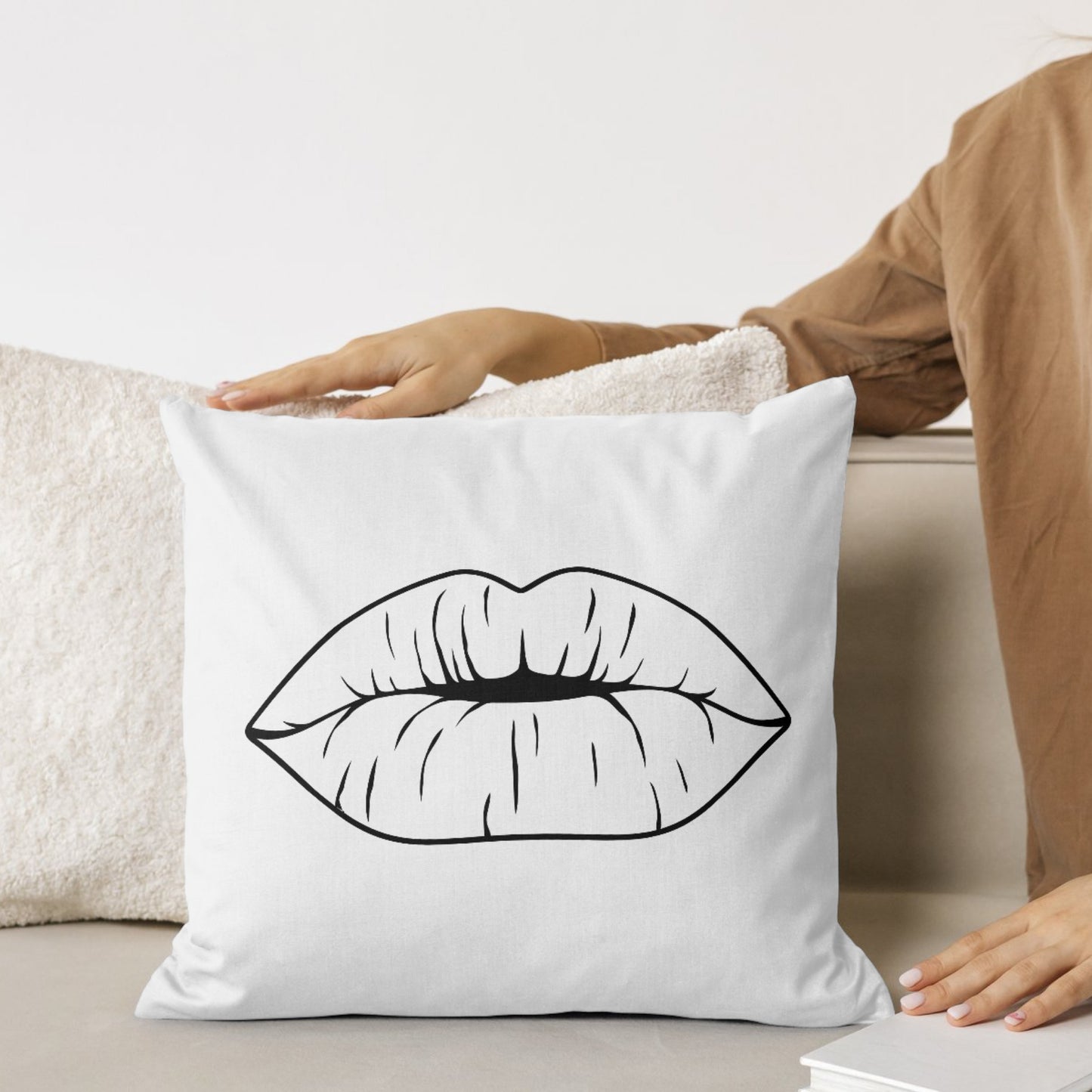 Stylish and expressive lip design for creative projects