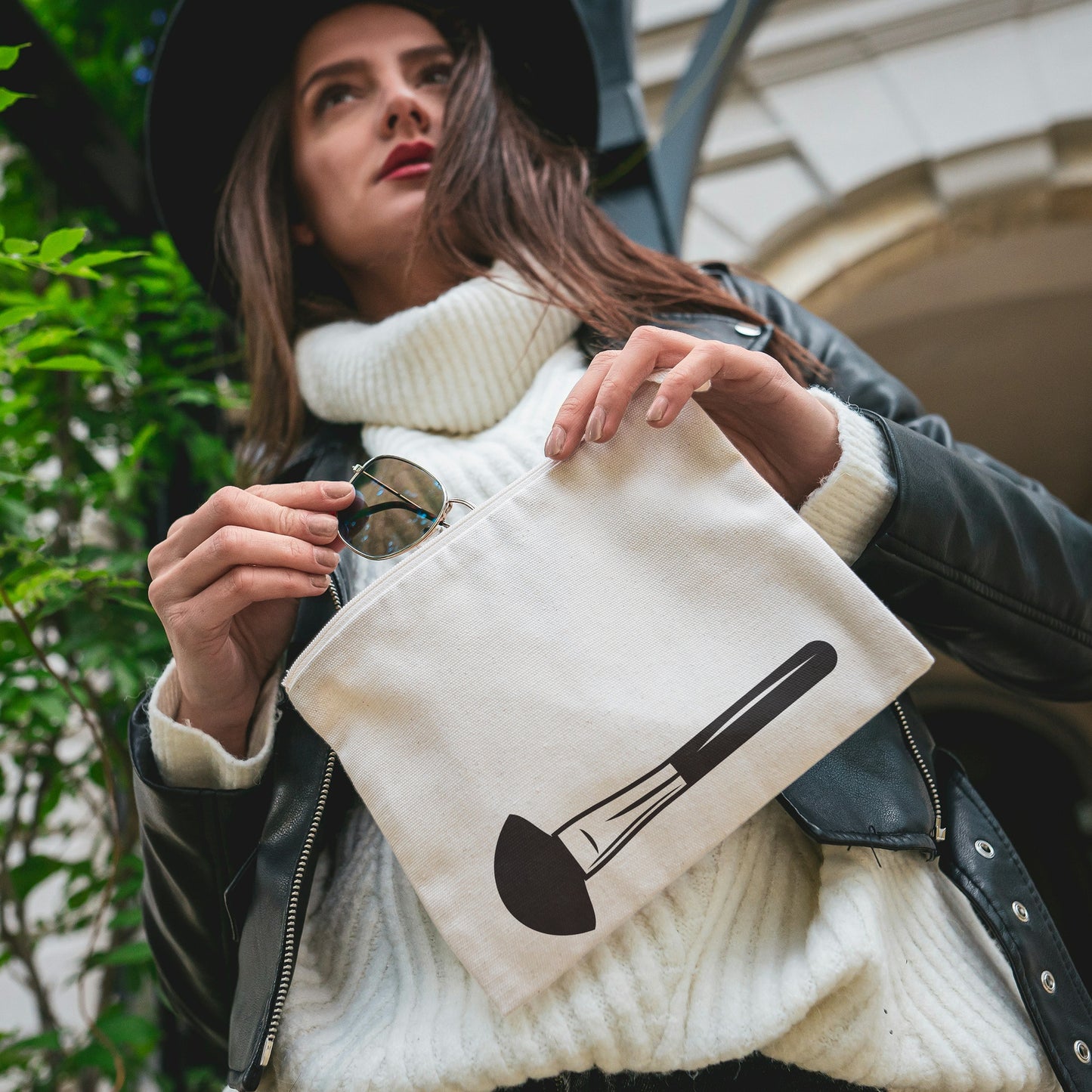 Elegant makeup brush design perfect for crafting projects