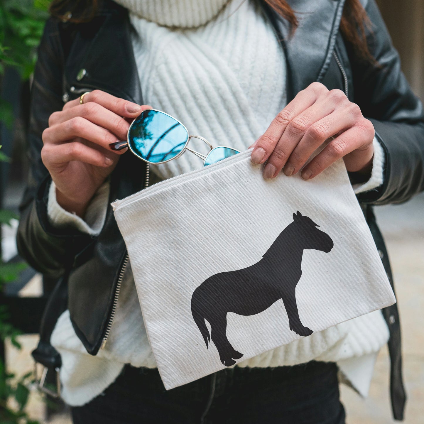 Craft unique designs with a mule silhouette vector file