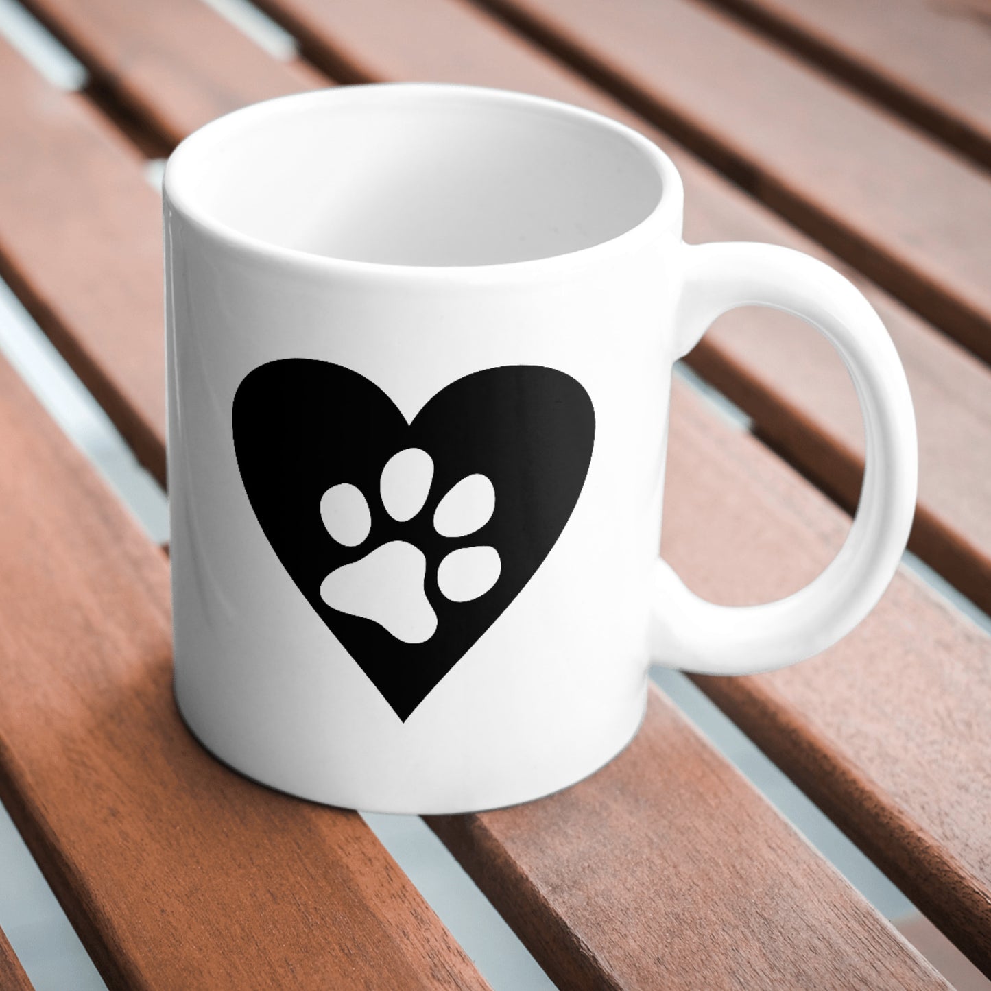 Heart-shaped paw print design for cutting machines
