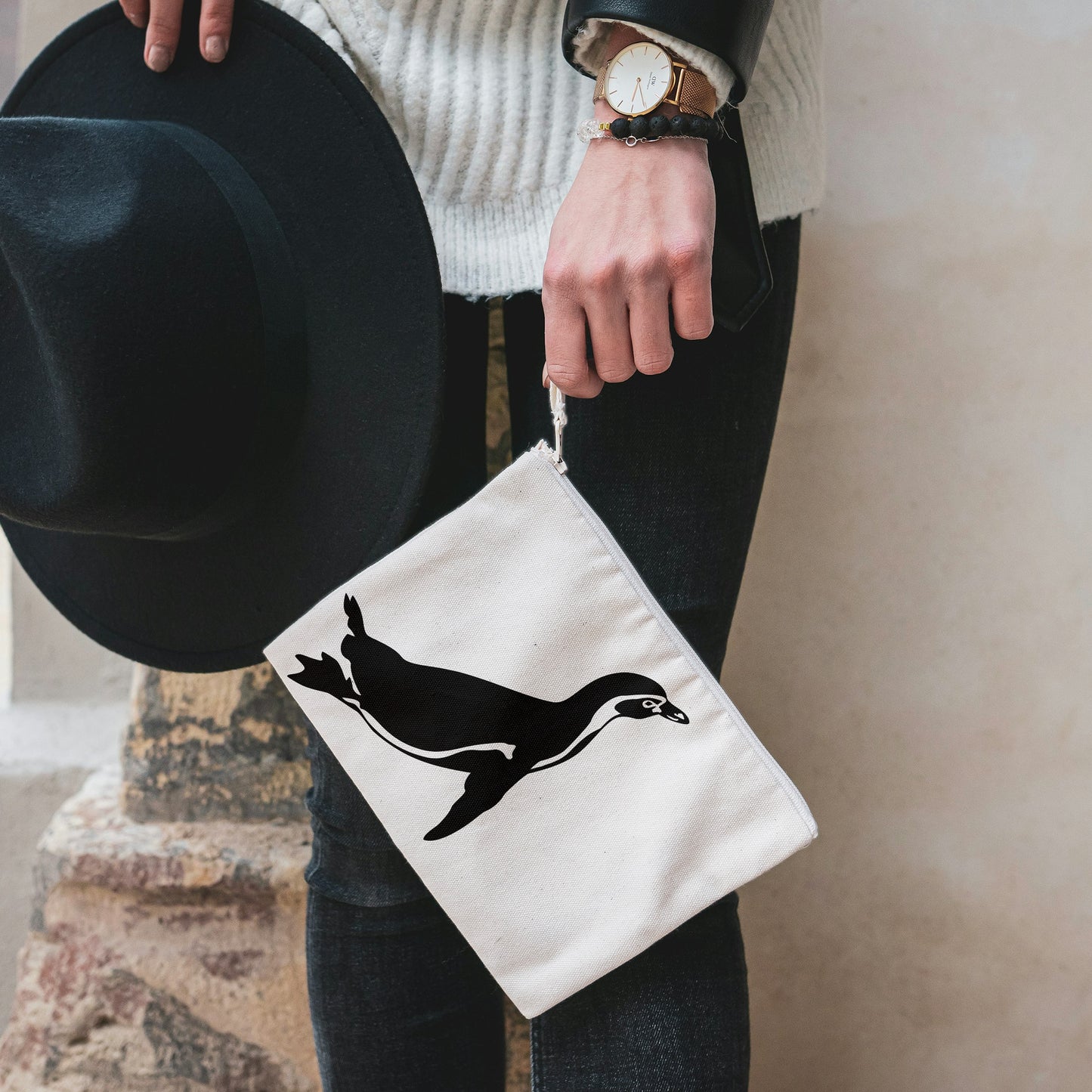Elegant penguin silhouette design for creative projects