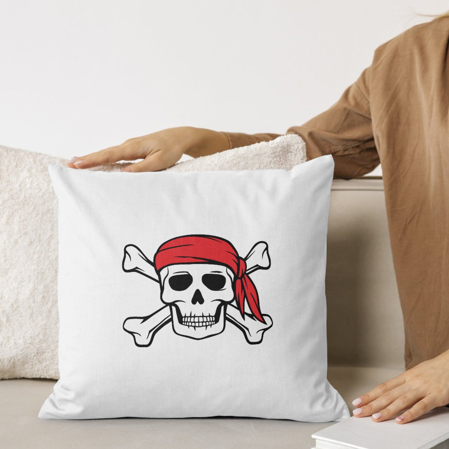 Captivating pirate skull design for creative crafting projects