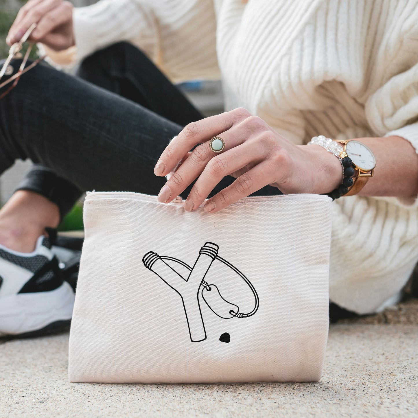 Unique vector slingshot design for creative craft projects