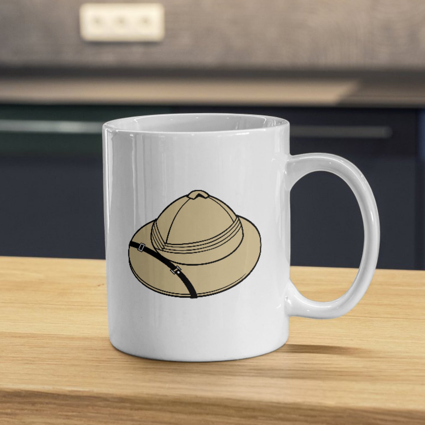Explore with a stylish safari hat for adventures and crafts