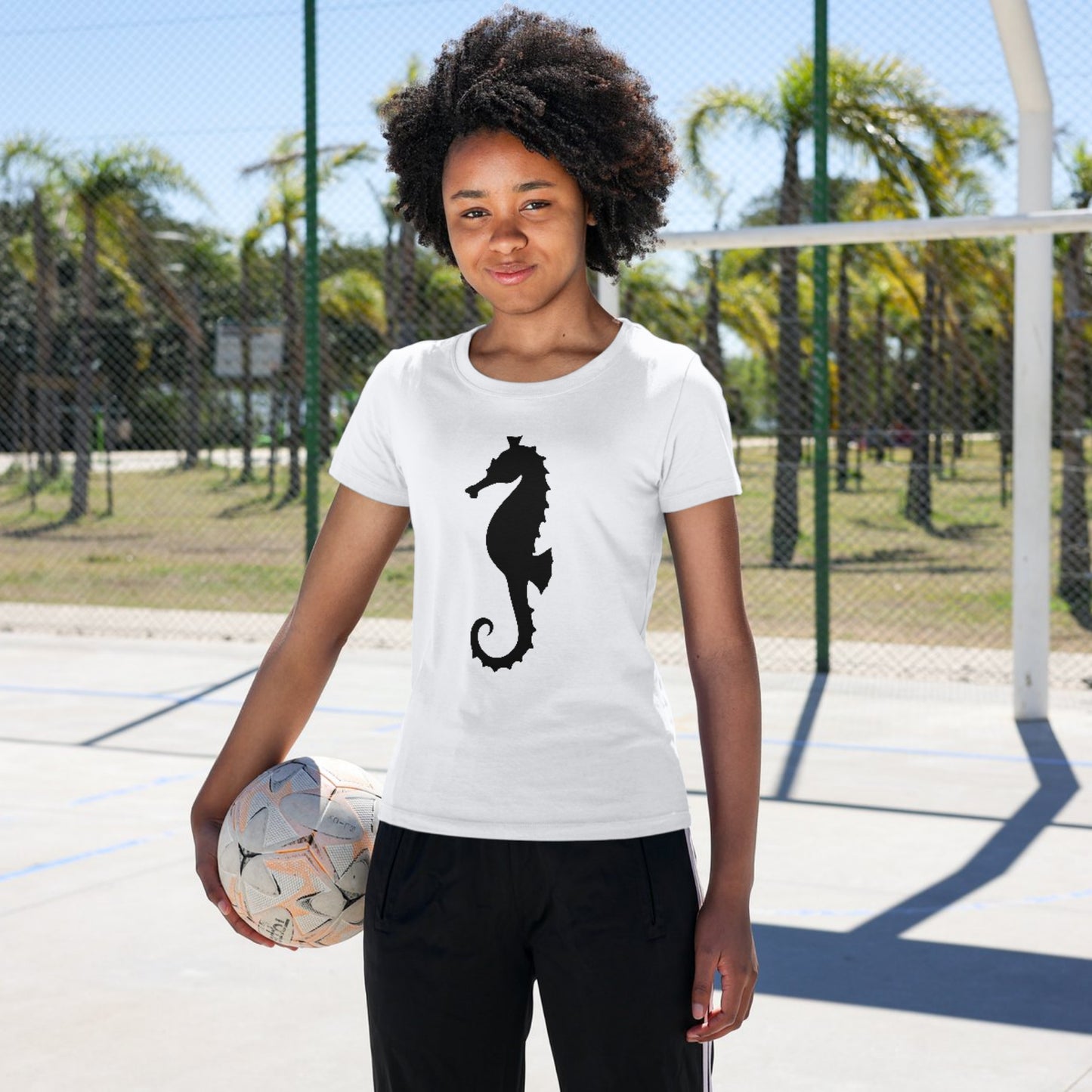 Elegant seahorse silhouette design for creative projects