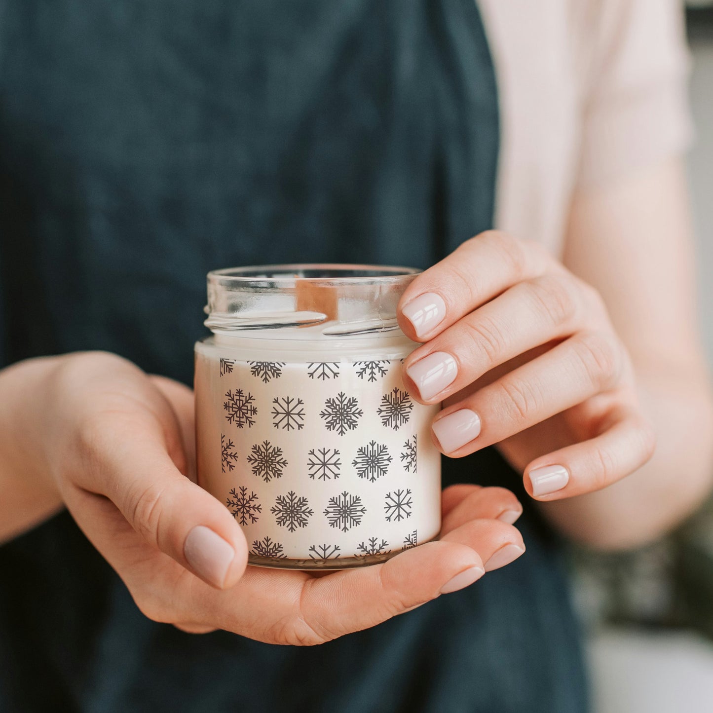 Elegant snowflakes pattern for crafting and cutting machines