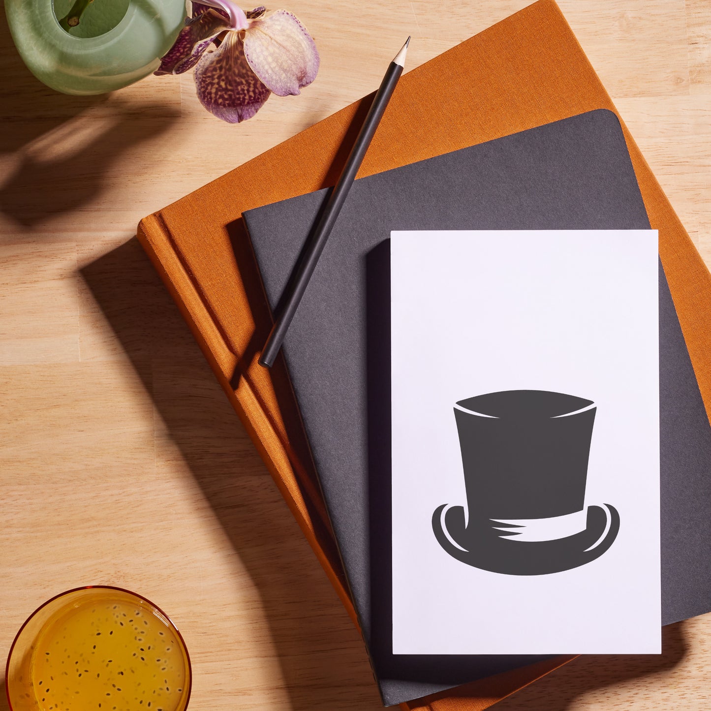 Elegant top hat design for cutting machines and crafts