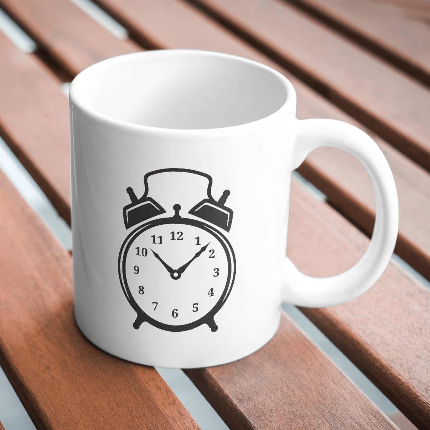Elegant vintage clock design ideal for cutting machines