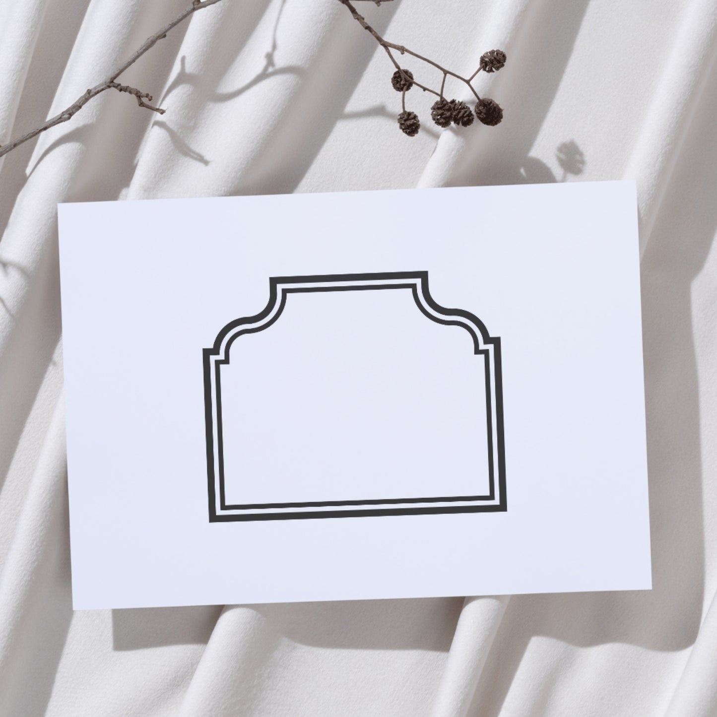 Elegant vintage frame design for creative crafting projects