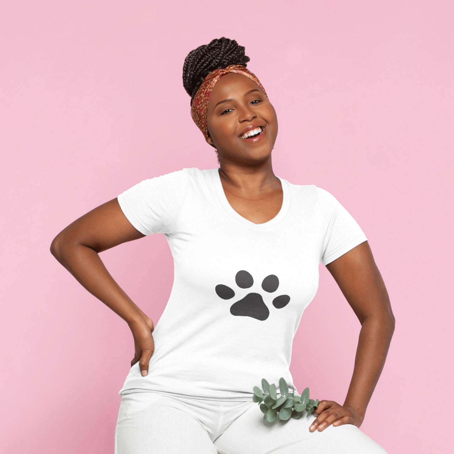 Creative black paw print design for cutting machines