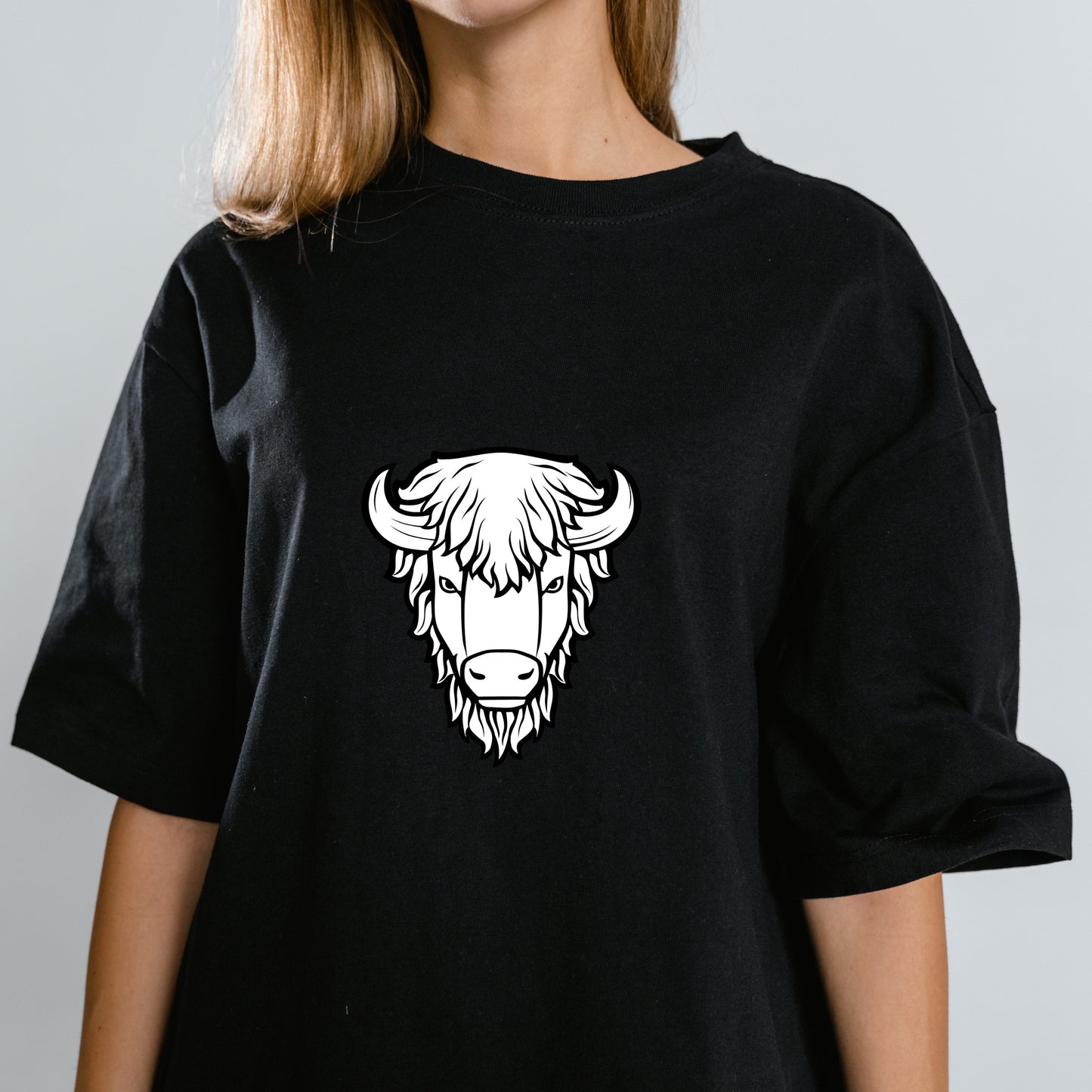 Bold bison head silhouette for creative cutting projects