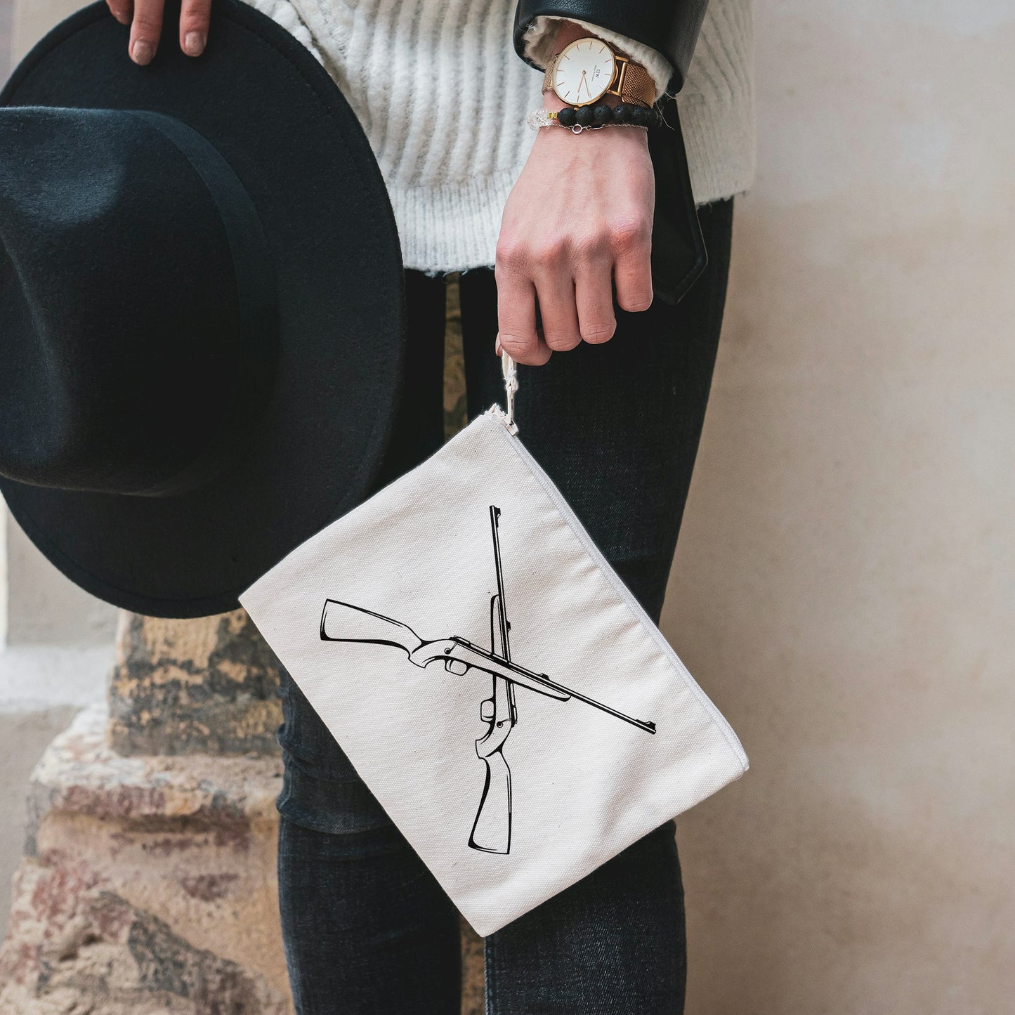 Crossed rifles design for cutting machines in layered style