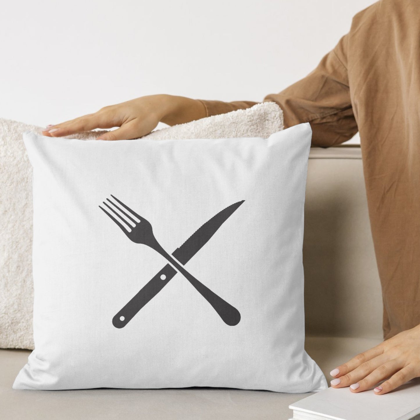 Fork and knife crossed design for creative cutting projects