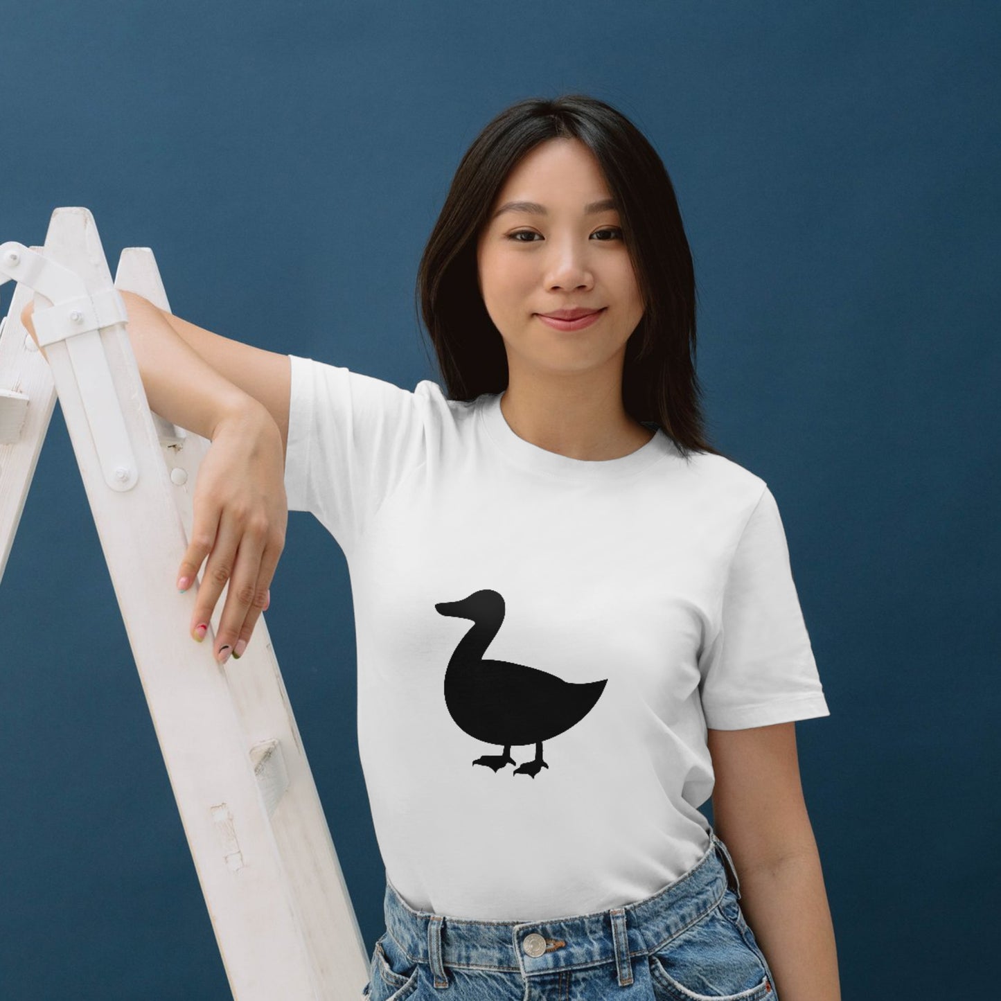 Goose silhouette for creative cutting projects and crafts