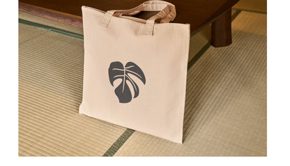 Beautiful Monstera Leaf Design for Crafting Projects