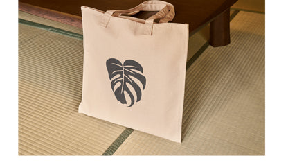 Intricate Monstera Leaf Vector Design for Craft Projects