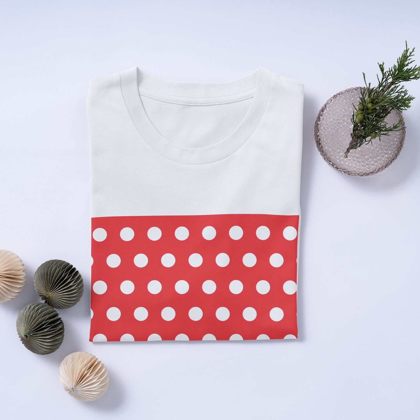 Design vibrant polka dot patterns for crafts!