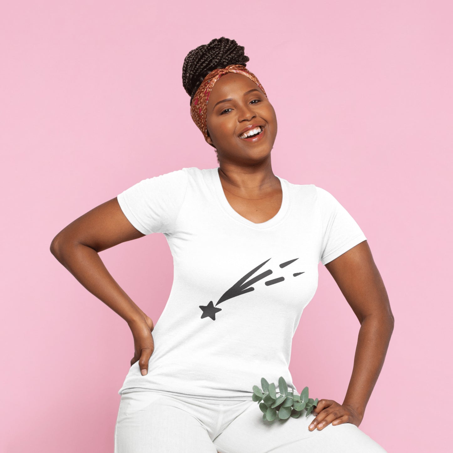 Stylish shooting star design for crafting projects and cutouts