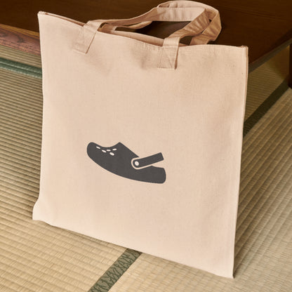 Creative vector design of a stylish footwear silhouette