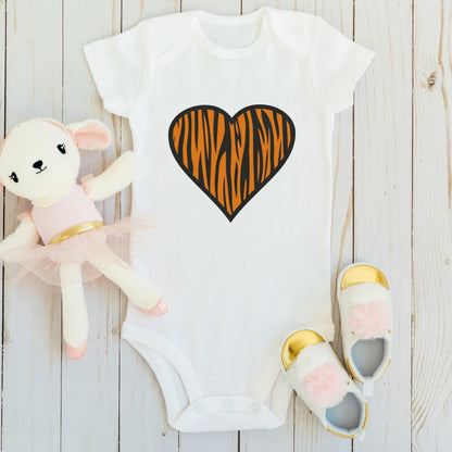 Create a heart design inspired by tiger stripes for cutting